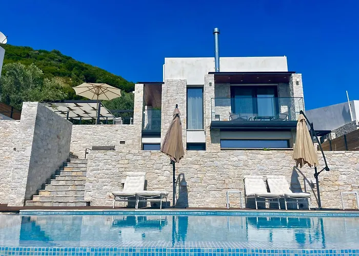 Allure Luxury 2, Skiathos Villa *