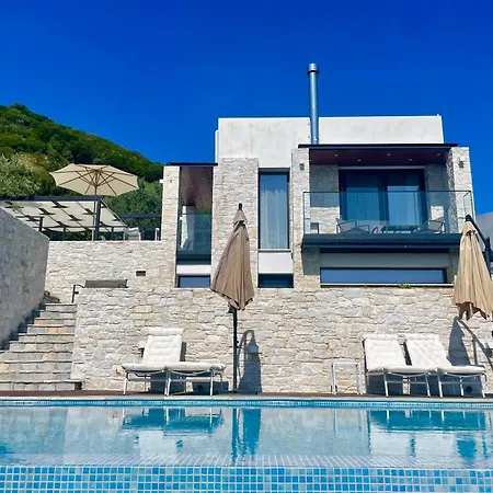 Allure Luxury 2, Skiathos Villa *